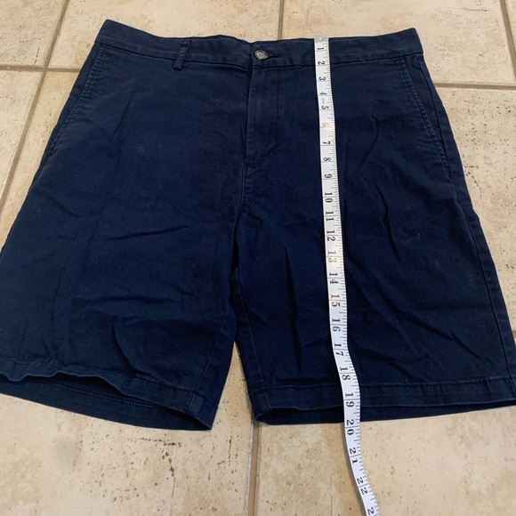 Men's Old Navy Slim Built-in Flex Chino Shorts - Size 36 - Picture 4 of 5